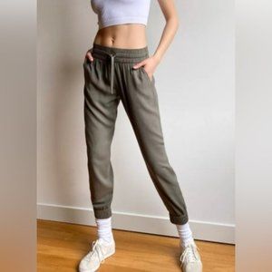 Women Sunday Best Grenville lightweight jogger style pants Sz Small olive green
